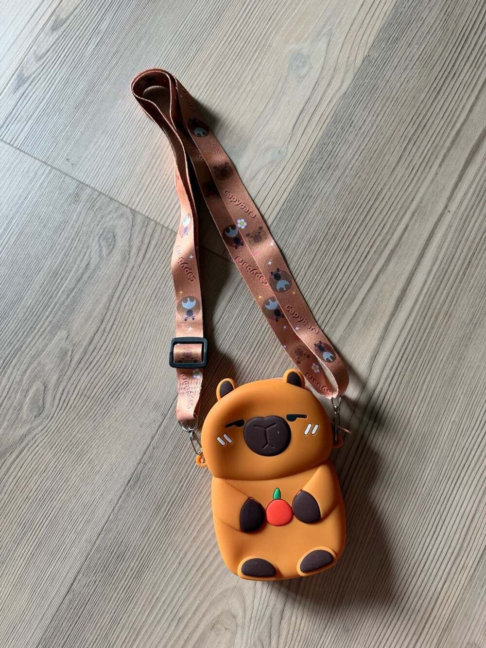 Cute Cartoon Capybara Silicone Crossbody Bag with Orange/peach